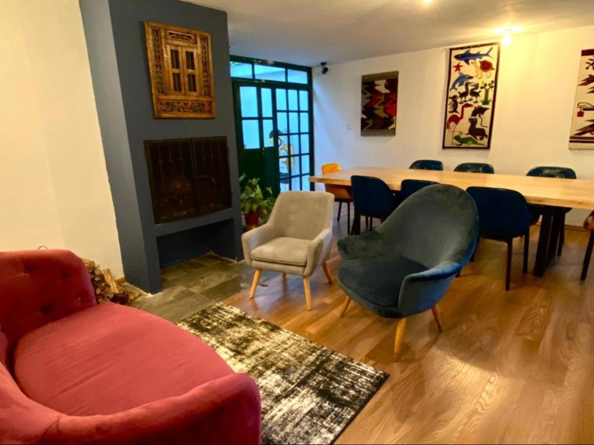 Bed and Breakfast Campus Residencias à Quito Extérieur photo
