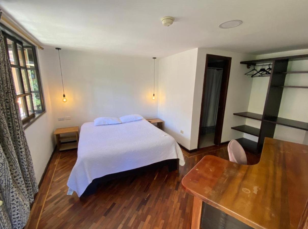 Bed and Breakfast Campus Residencias à Quito Extérieur photo